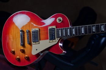 Les Paul Guitar Cherry Sunburst